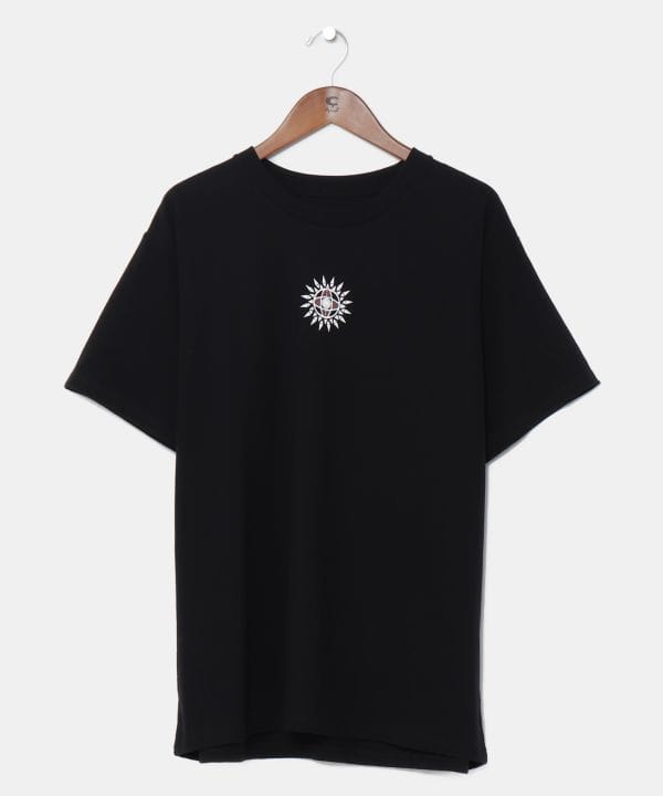 AMINA x YOSUKE Hamsa Tee - M