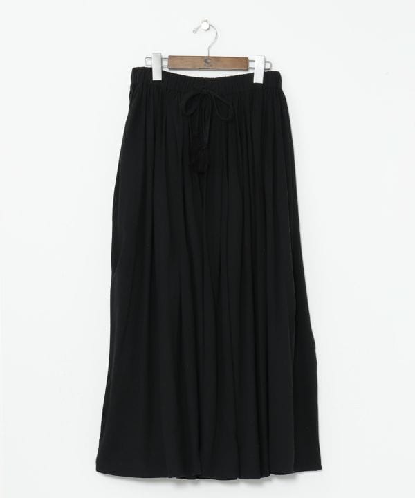 Staple Volume Skirt