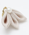 TSUMAMI ZAIKU Flower Petals Clip Earrings