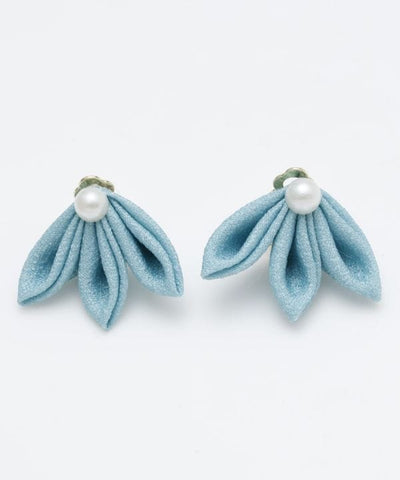 TSUMAMI ZAIKU Flower Petals Clip Earrings