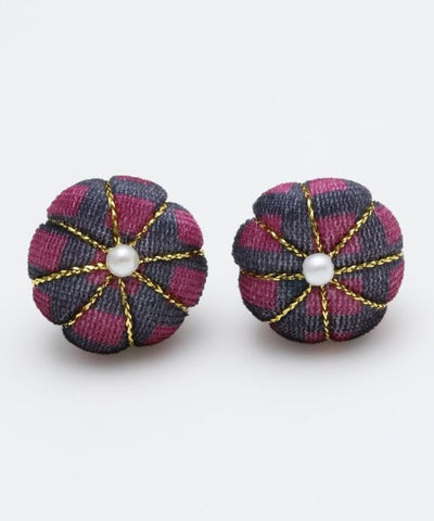 NERIKIRI Clip Earrings