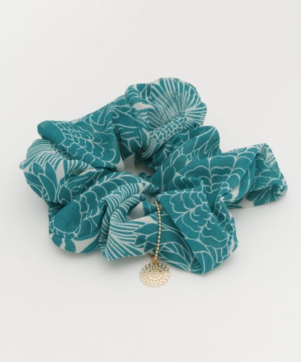 HANA FUKURE Floral Scrunchie