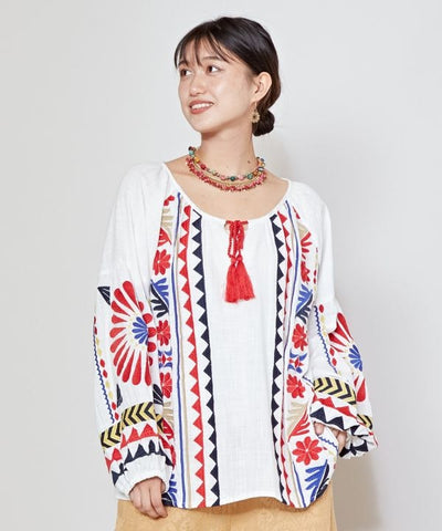 Embroidered Slub Cotton Top