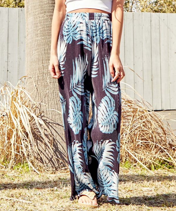 Endless Summer Pleated Pants