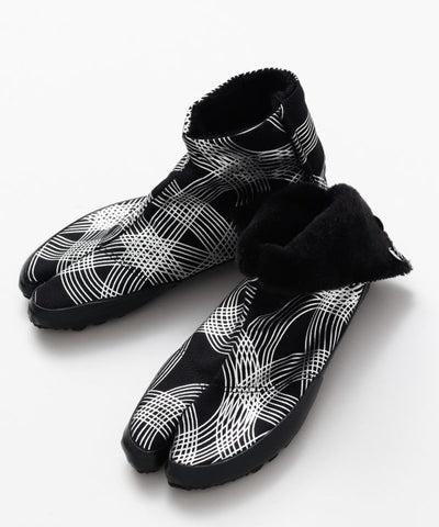 HAJIME-NO-HAJIME Boa TABI Shoes - Black